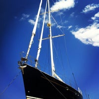 รูปภาพถ่ายที่ Puerto Deportivo Marina Del Cantabrico โดย Pablo J. เมื่อ 7/7/2012