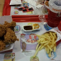 Photo taken at KFC by Thiago H. on 8/17/2012