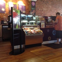 Foto scattata a Uptown Coffeehouse da Erik T. il 7/16/2012