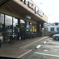 3/1/2012にDavid G.がOB Quik Stop Liquor / OB Deliで撮った写真