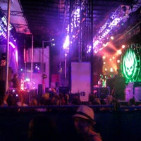 รูปภาพถ่ายที่ Sunset Strip Music Festival โดย Kyle G. เมื่อ 8/19/2012