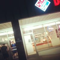 Photo taken at Domino&#39;s Pizza by Jacob Z. on 5/28/2012