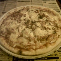 2/14/2012にMuchika N.がPasta Pesto Pizzaで撮った写真