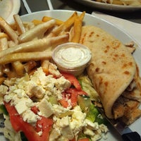 Снимок сделан в Crosstown Diner пользователем Jay C. 8/15/2012