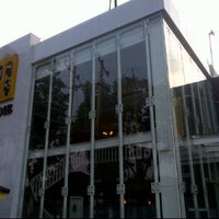Foto tirada no(a) HoME (House of Musical Experience) Family Karaoke por emirul™♔ em 3/22/2012