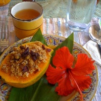 รูปภาพถ่ายที่ Kauai Beach Inn โดย The Harbinger Co. เมื่อ 10/16/2011
