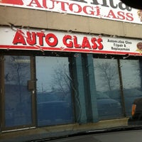 รูปภาพถ่ายที่ Cal-Alta Auto Glass โดย Jason S. เมื่อ 5/1/2012