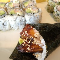Foto tomada en Osaka Japanese Restaurant  por Travis K. el 6/11/2012