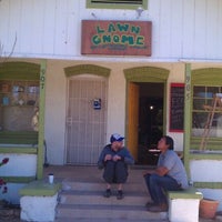 1/24/2012에 Layal님이 Lawn Gnome Publishing에서 찍은 사진