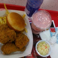 Photo taken at KFC by Jheng M. on 5/15/2012