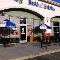 Photo taken at Baskin-Robbins by N g. on 9/11/2011