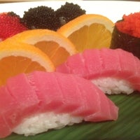 Foto diambil di Fuji Steak &amp;amp; Sushi Tennessee oleh Chris M. pada 5/22/2012