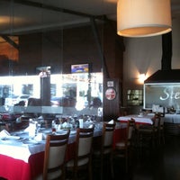 6/22/2011 tarihinde F M.ziyaretçi tarafından Restaurante Steakhouse'de çekilen fotoğraf