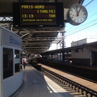 Photo taken at Spoor / Voie 6 by Philippe M. on 7/23/2012