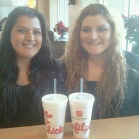 Photo taken at Chick-fil-A by Kconami on 12/21/2011