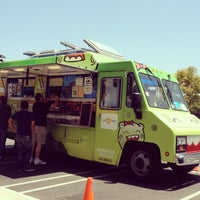 Photo taken at Nom Nom Truck by mikee on 6/22/2012