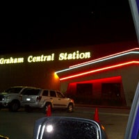 รูปภาพถ่ายที่ Graham Central Station โดย James H. เมื่อ 3/3/2011