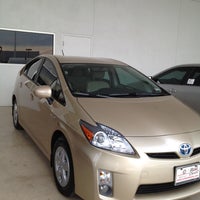 Photo taken at Universal Toyota by Deborah B. on 1/21/2012