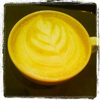 Photo taken at BLENZ coffee ラゾーナ川崎プラザ店 by 310 on 5/1/2012