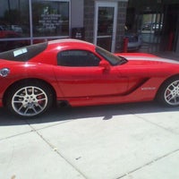 Das Foto wurde bei Larry H. Miller Chrysler Jeep Dodge Ram Albuquerque von Charles B. am 8/27/2011 aufgenommen