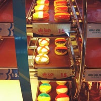 Photo taken at Mister Donut by Davich K. on 6/2/2012