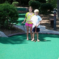 Foto tomada en Charleston Fun Park  por Rhett R. el 8/13/2012