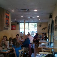 Photo taken at Bagelheads by Ricky on 7/2/2011