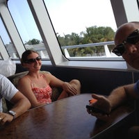 รูปภาพถ่ายที่ Key West Express โดย Andi G. เมื่อ 7/29/2012