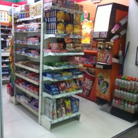 Photo taken at 7-ELEVEN® by Arcmal A. on 12/7/2011