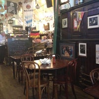 7/23/2012 tarihinde Joe C.ziyaretçi tarafından Jacob Wirth Restaurant'de çekilen fotoğraf