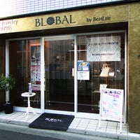 Photo taken at ブローバル仙川成城店 by Masatoshi on 8/19/2012