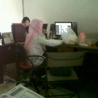 รูปภาพถ่ายที่ Pusat Media Indonesia โดย sidan เมื่อ 5/12/2012