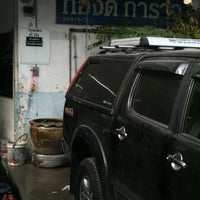 Photo taken at ทองดีการาจ by Gonr X. on 2/28/2012