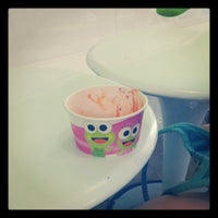 Photo taken at sweetFrog Sterling by Michael A. on 8/4/2012
