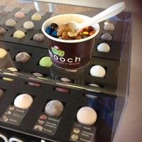 Photo taken at Smooch Frozen Yogurt &amp;amp; Mochi by Kuvy A. on 7/17/2012