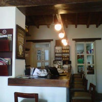 รูปภาพถ่ายที่ El Bistró Restaurante โดย Frank G. เมื่อ 6/28/2012