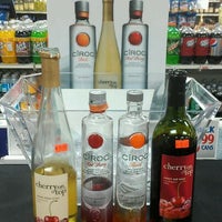 Photo taken at Good Ole Reliable Liquors by Theo A. on 6/15/2012