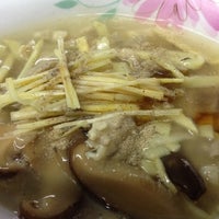 Photo taken at เจ๊เบี้ยอาหารจานด่วน by nudee w. on 9/5/2012
