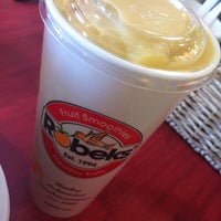 Photo taken at Robeks Fresh Juices &amp;amp; Smoothies by Chanda S. on 4/15/2011