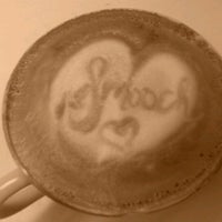 Снимок сделан в Peet&amp;#39;s Coffee &amp;amp; Tea пользователем Kristin D. 6/30/2012