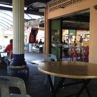 Pepsi Cafe Stesen Bas Machang