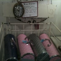 รูปภาพถ่ายที่ Vintage Bliss Boutique โดย Donna N. เมื่อ 6/21/2012