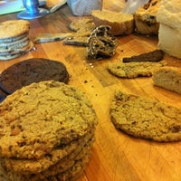 Photo prise au Great Harvest Bread Co. Bakery &amp;amp; Cafe par Blubber B. le7/31/2012