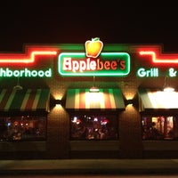 Photo taken at Applebee&#39;s Grill + Bar by Anthony M. on 5/26/2012