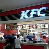 Photo taken at KFC by Lucas S. on 9/8/2011
