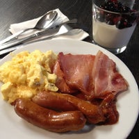Photo taken at Air New Zealand Koru Lounge by sue_dyosa on 8/31/2012