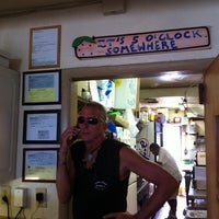 8/24/2011 tarihinde Scott M.ziyaretçi tarafından Toucans Oceanside Bar &amp;amp; Grill'de çekilen fotoğraf