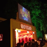 Foto scattata a Club Inferno da Tuğrul K. il 6/15/2012