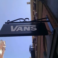 Vans - Grachtengordel-West - Amsterdam, Noord-Holland