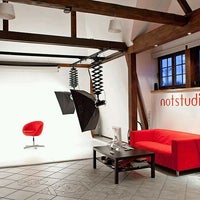 Foto scattata a Notstudio - studio fotograficzne da Marek K. il 12/26/2011
